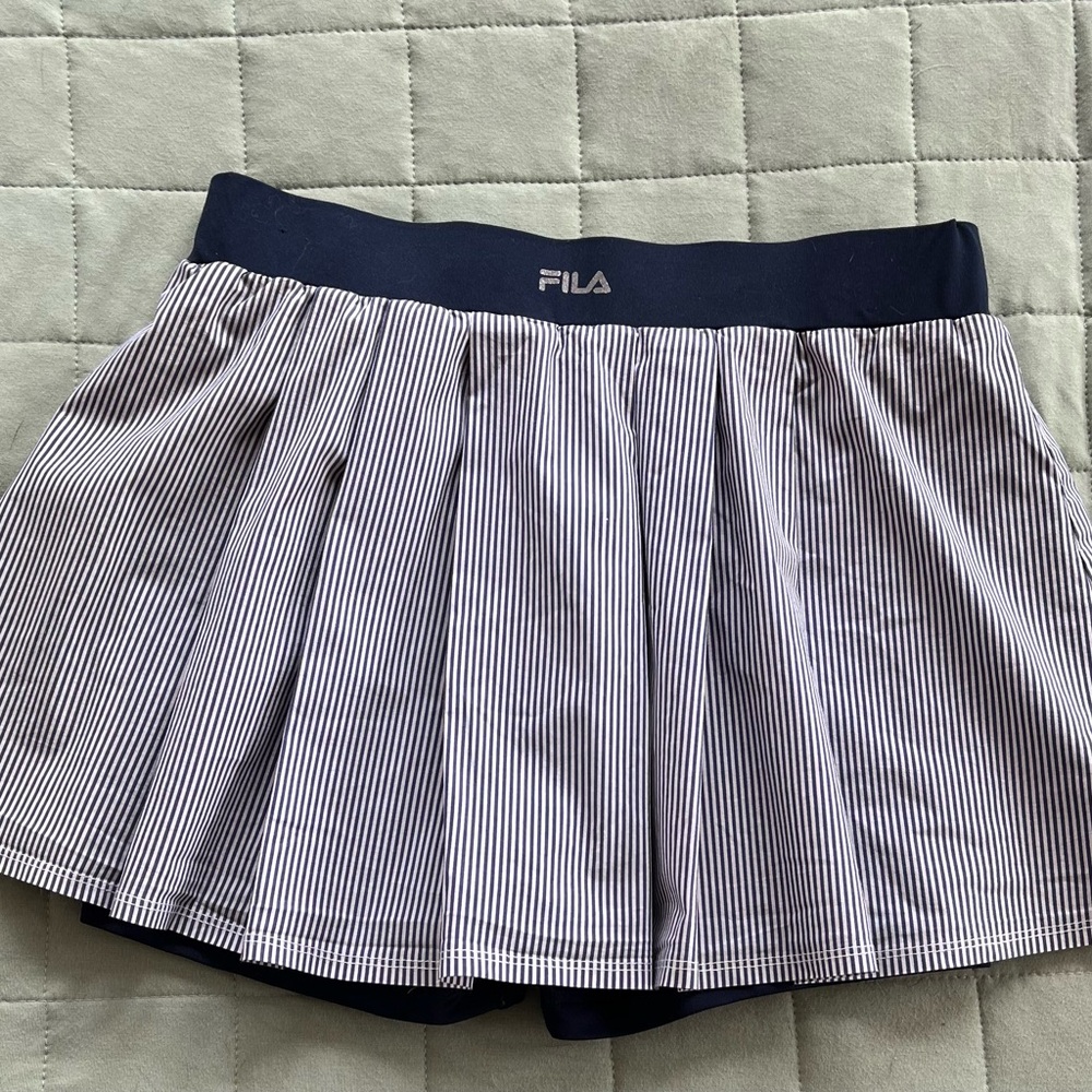 FILA Tennis Skirt Blue White Stripes Navy Shorts Size Medium - Picture 12 of 16